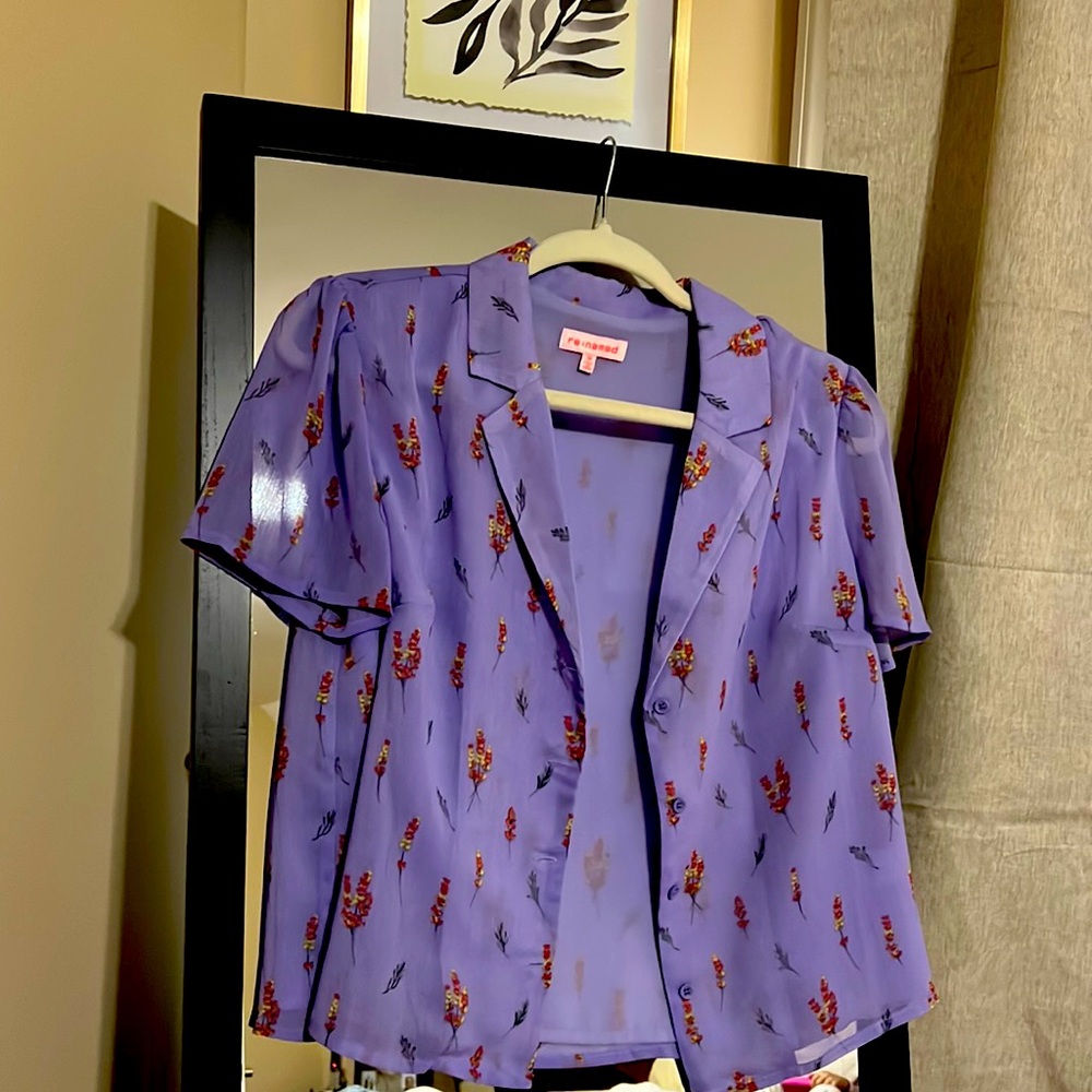 Re named size M blazer blouse